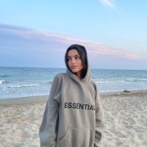 Essential hoodie