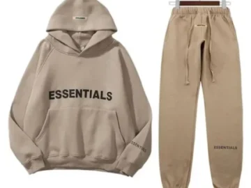 10 Ways to Style the Essentials Hoodie This Season